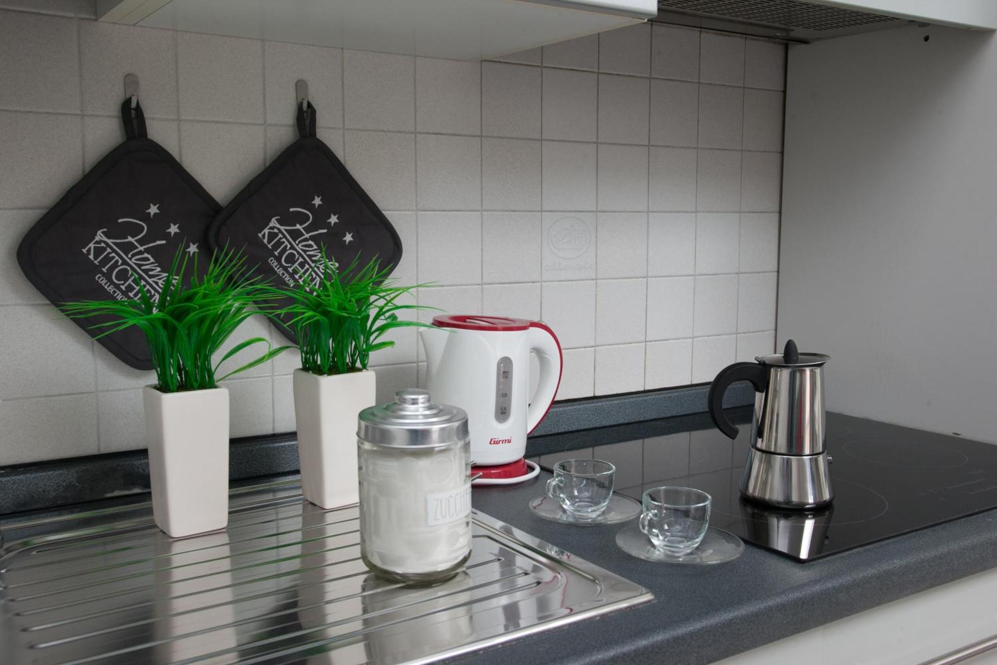 Amazing And New Penthouse In City Center 밀라노 외부 사진